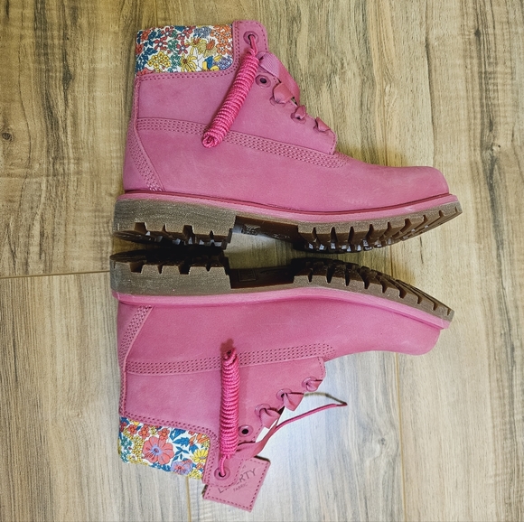 TIMBERLAND,LIBERTY OF LONDON 6 INCH PREMIUM WATERPROOF,MEDIUM PINK NUBUCK Size 7 - Picture 5 of 15